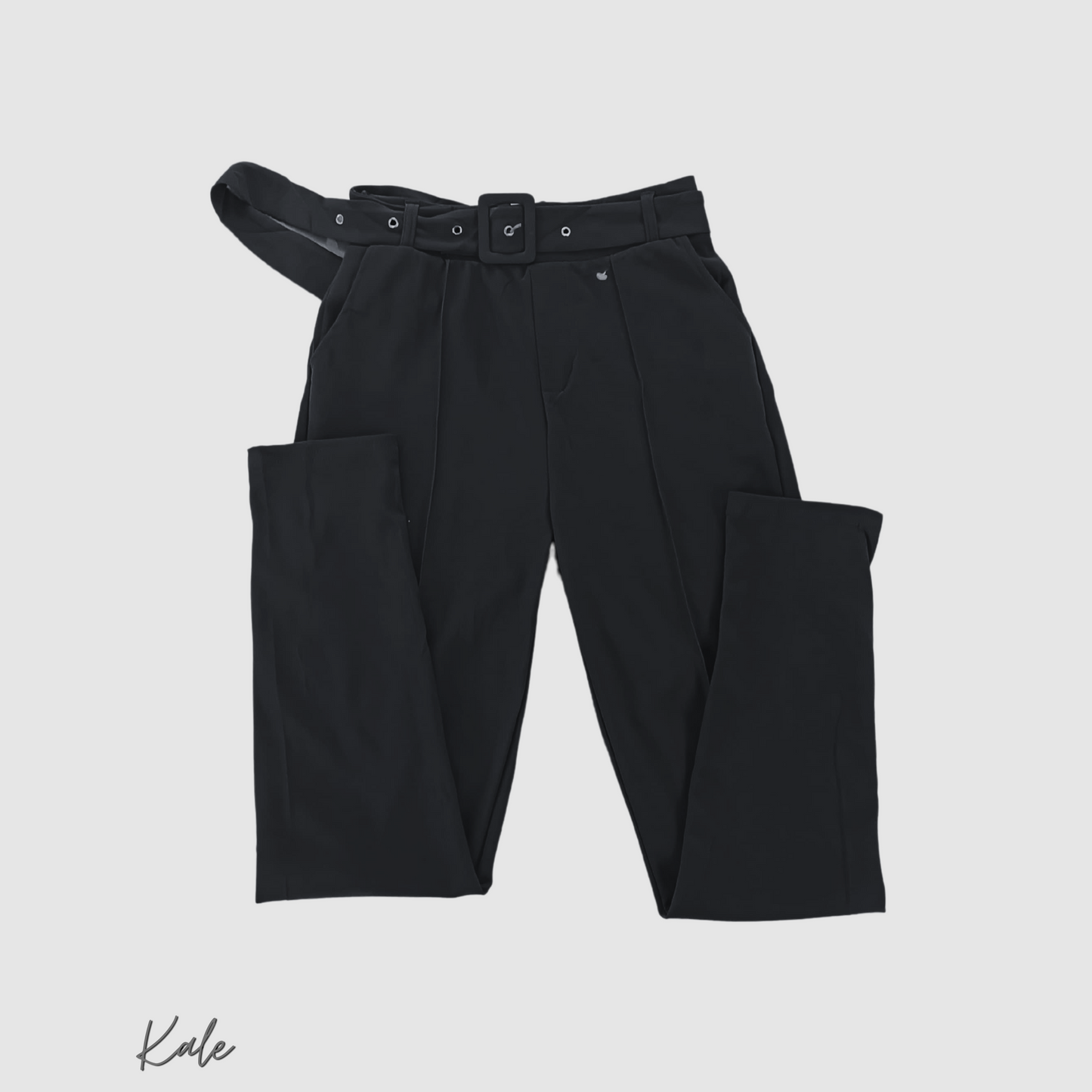 Pantalon elasticado con cinturón 851